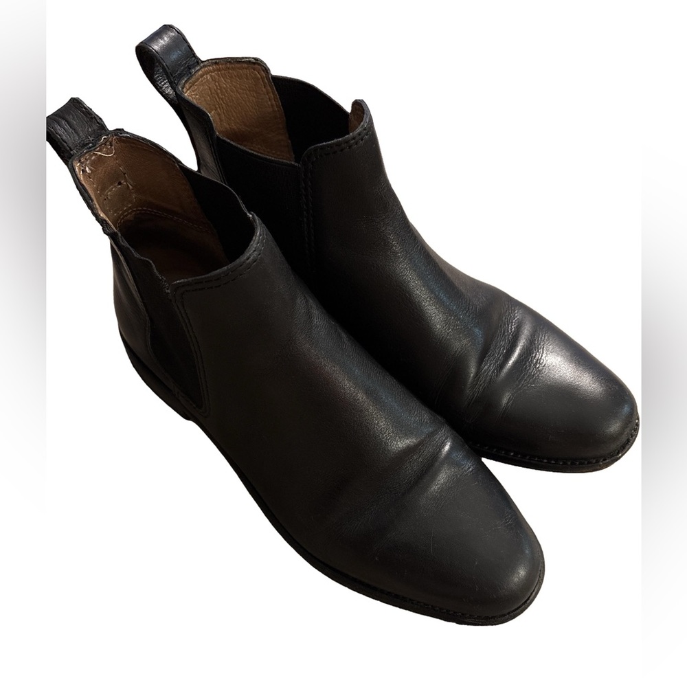 Madewell Black Leather Chelsea Ankle Boots